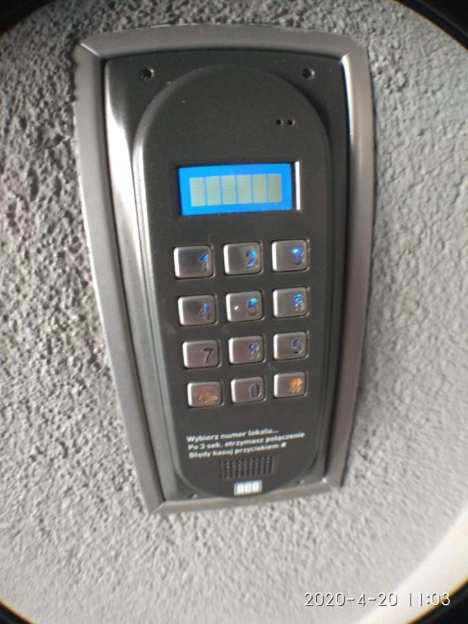 2060 Zwyciestwa 5G - Tanie Pokoje W Apartamencie - Samodzielne Zameldowanie - Self Check In Poznań Exterior foto