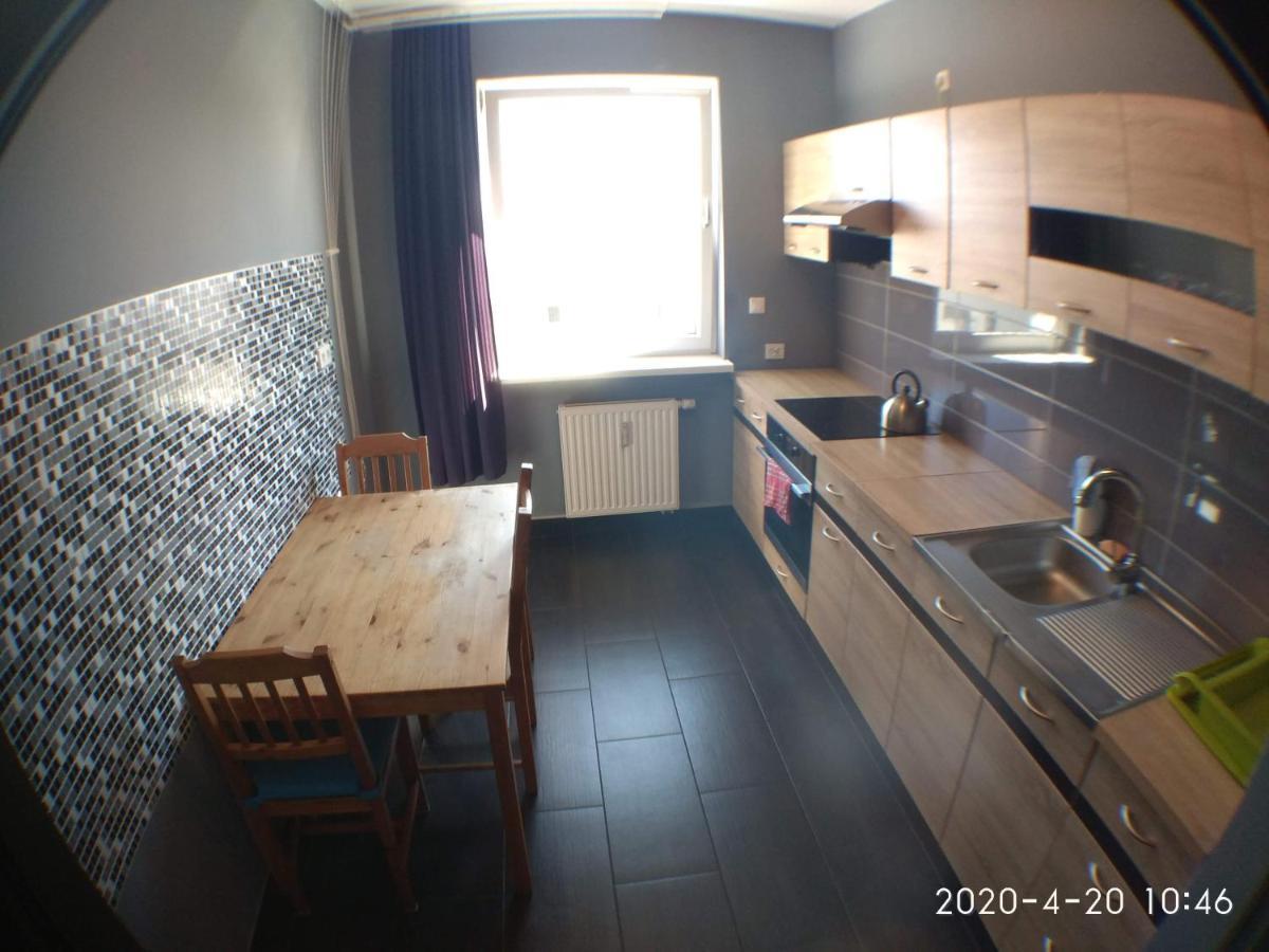 2060 Zwyciestwa 5G - Tanie Pokoje W Apartamencie - Samodzielne Zameldowanie - Self Check In Poznań Exterior foto