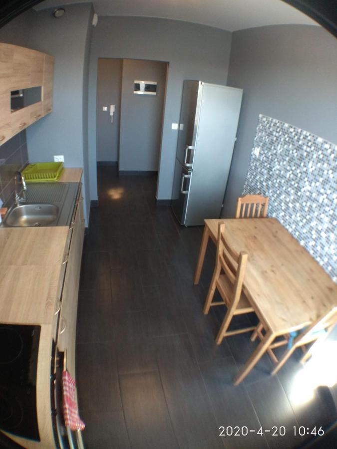 2060 Zwyciestwa 5G - Tanie Pokoje W Apartamencie - Samodzielne Zameldowanie - Self Check In Poznań Exterior foto